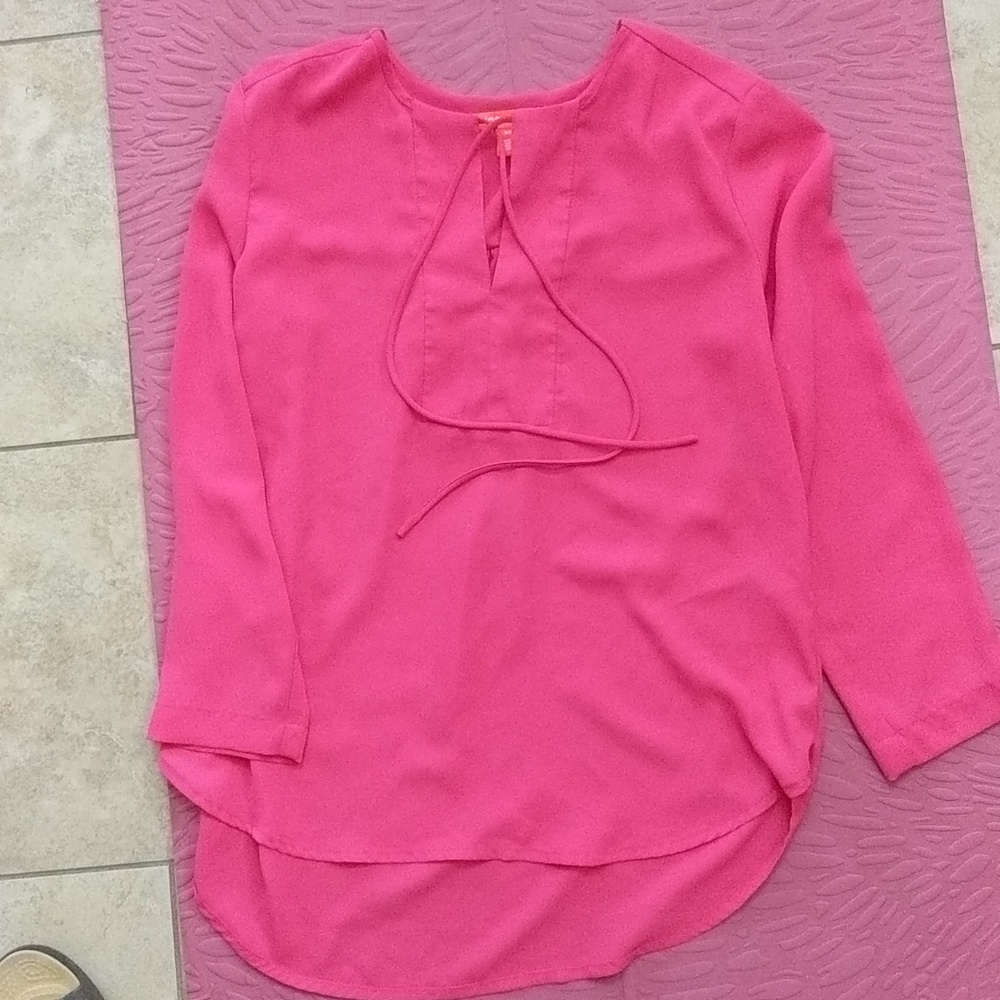 Beautiful top size s new